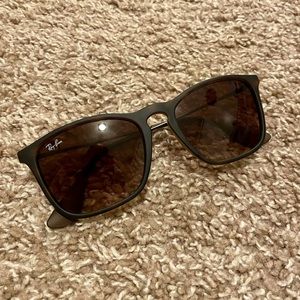 Women’s Ray Ban Tortoise Sunglasses
